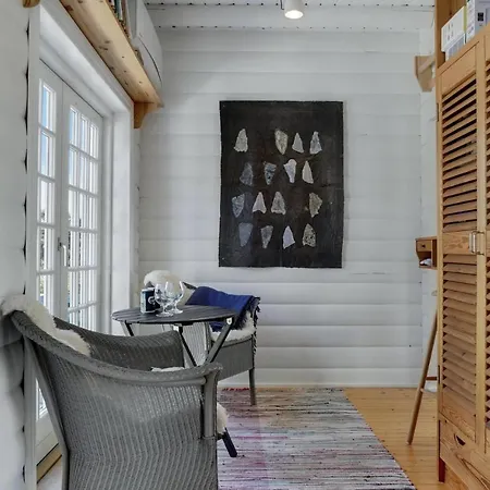 3 Bedroom Gorgeous In 別荘 *